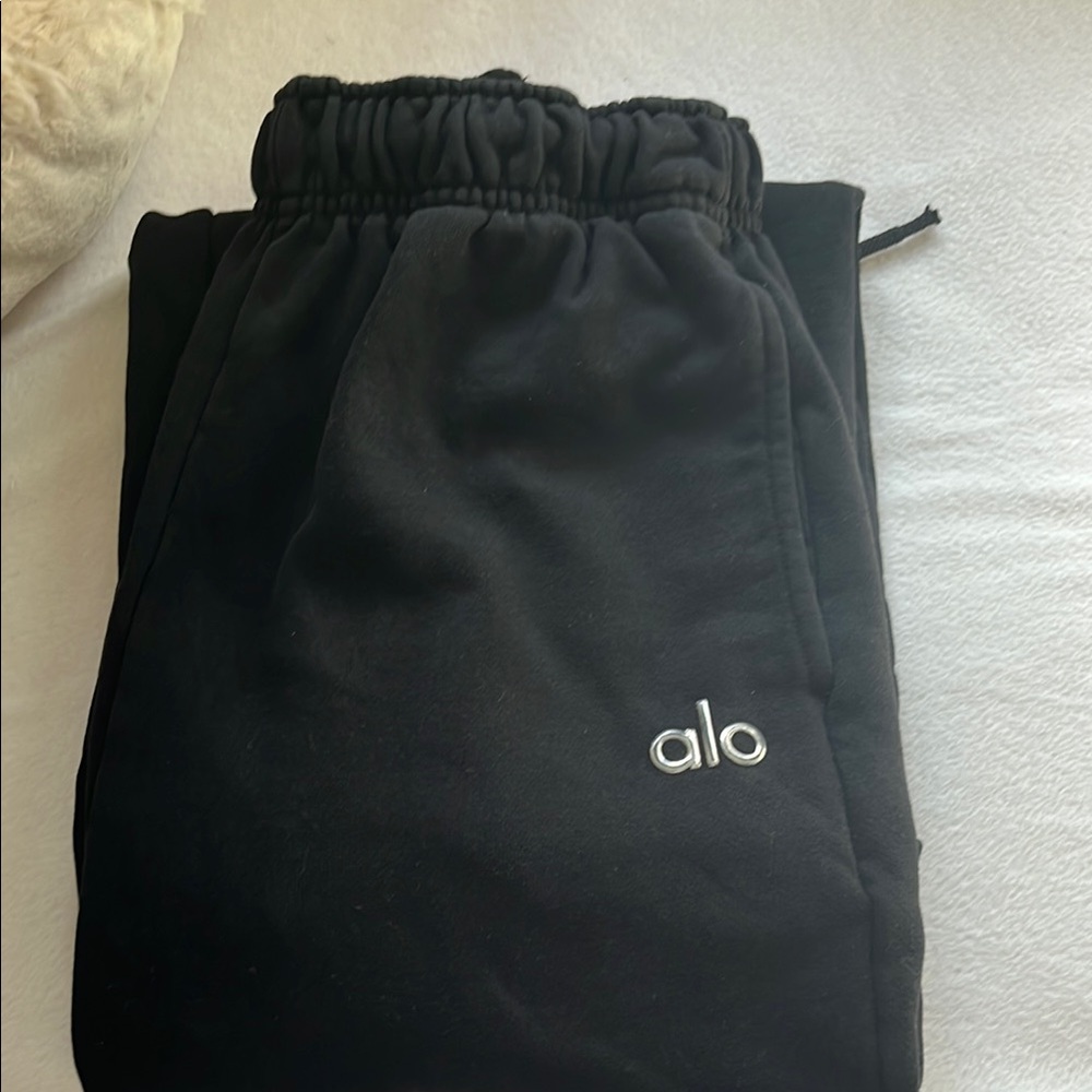 ALO Womens  Accolade straight Leg Black sweatpants